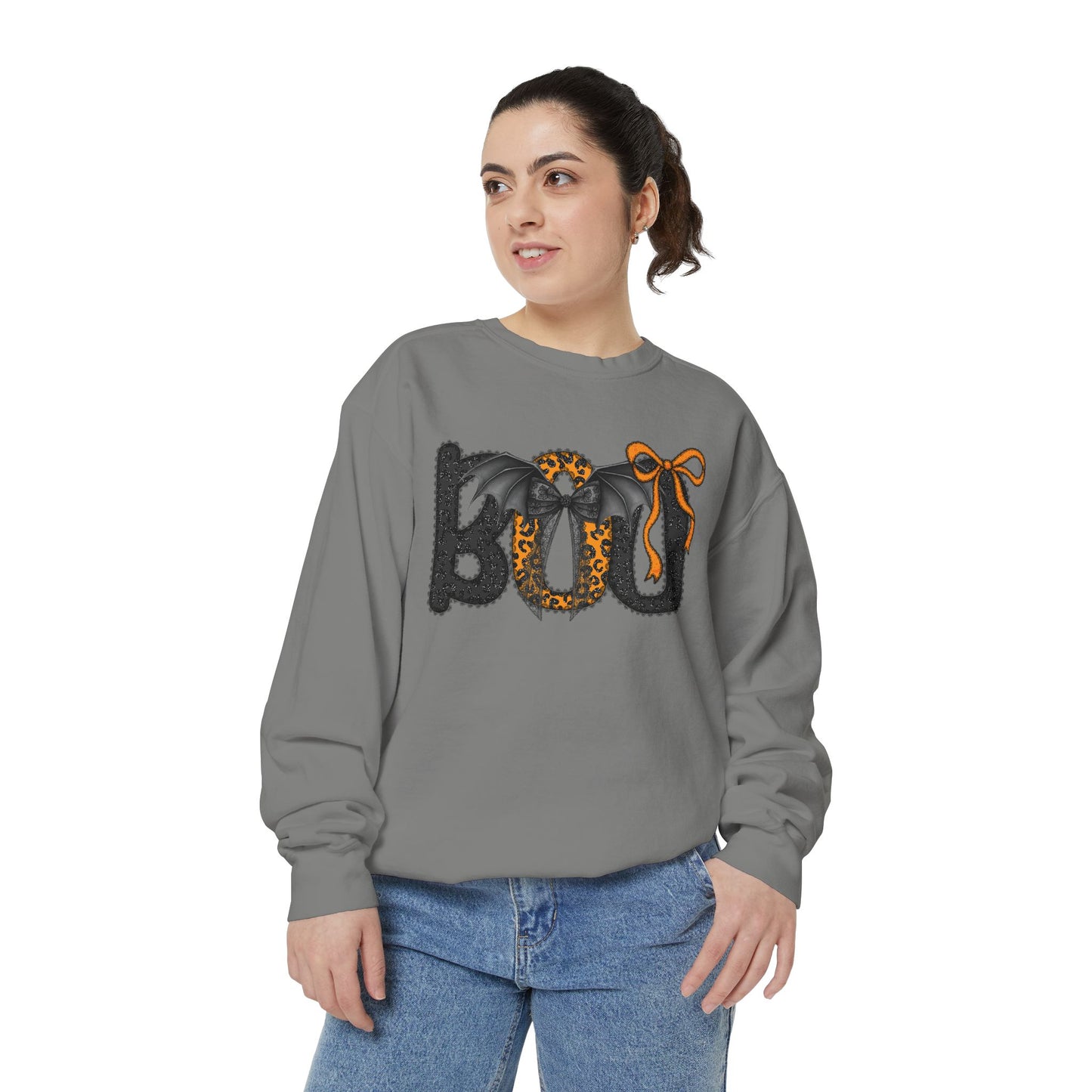 Halloween BOO Sweatshirt – Leopard Print & Bow Graphic Crewneck